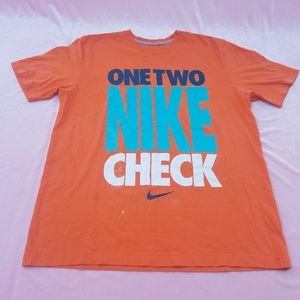 Nike tshirt